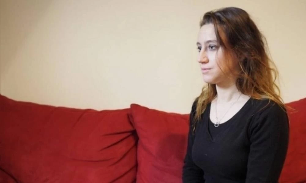 Γαλλία: Στο εδώλιο η Βαλερί Μπακότ - Σκότωσε πατριό και σύζυγο (video)